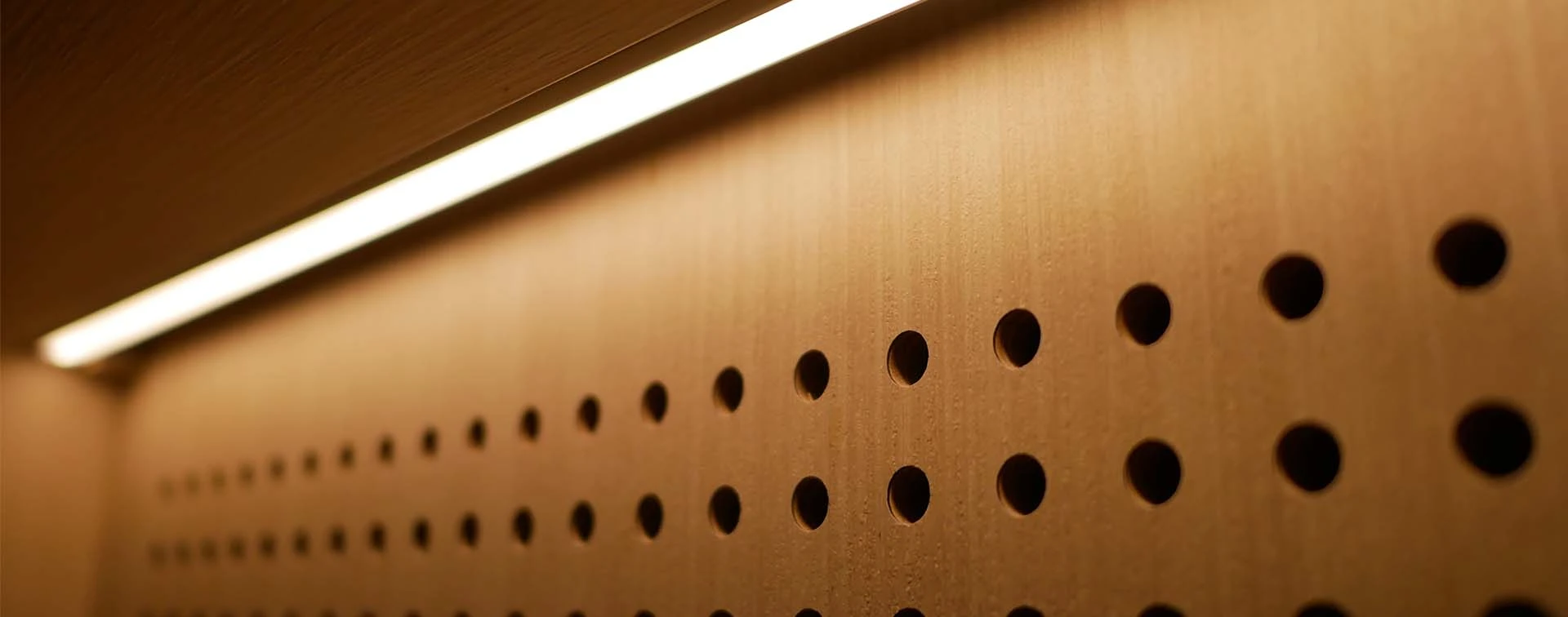 Bandes pour l'industrie du meuble